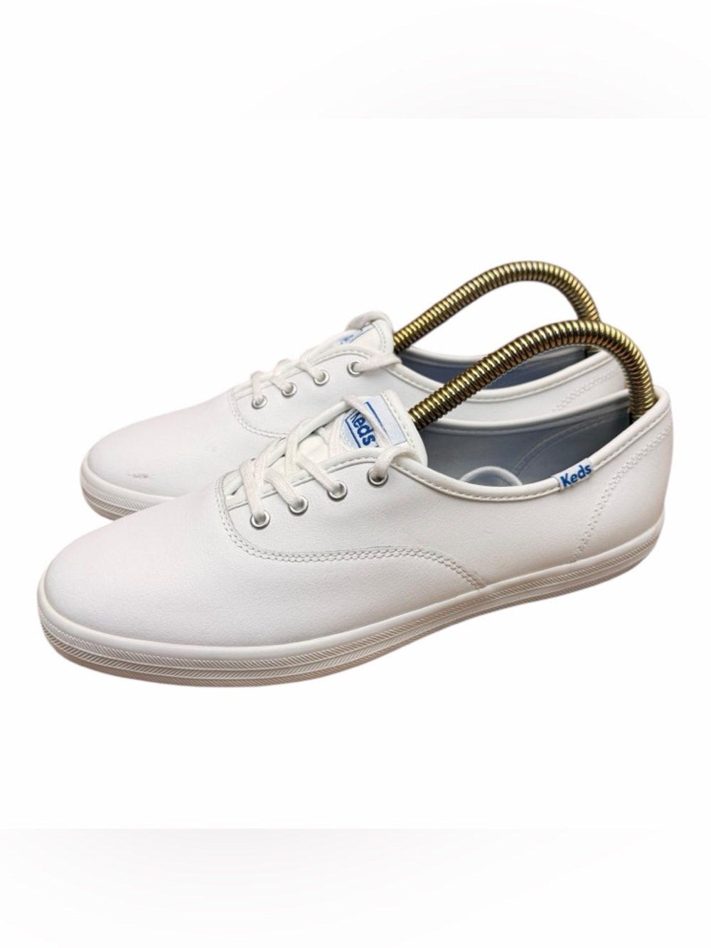 Keds size 7.5 White Low-Top Leather Sneakers